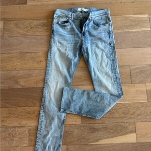 Men's Light Blue Jeans